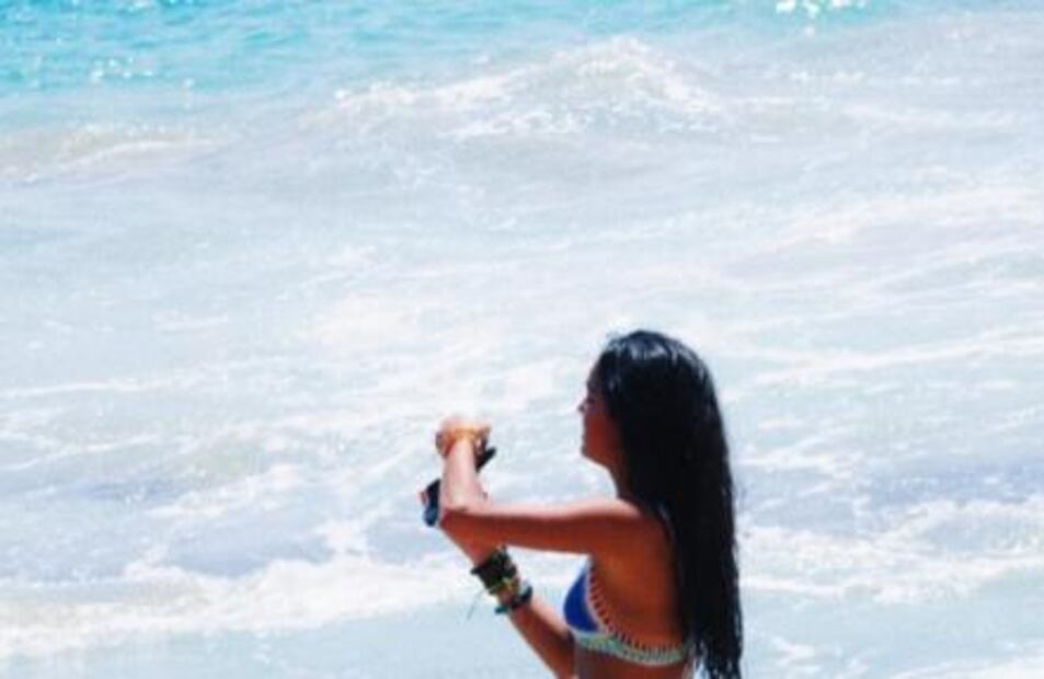Alejandra, hija de Eduardo Capetillo y Bibi Gaytán, se luce en bikini