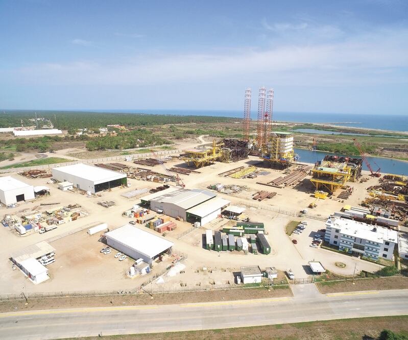 Diversos rezagos en las obras de urbanización de la Refinería Dos Bocas orillan a Pemex a sustituir a la empresa Hostotipaquillo. ARCHIVO EL UNIVERSAL