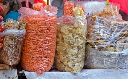 Prohibir venta de productos "chatarra", pondría en jaque a 40% de tienditas: Canacope CDMX