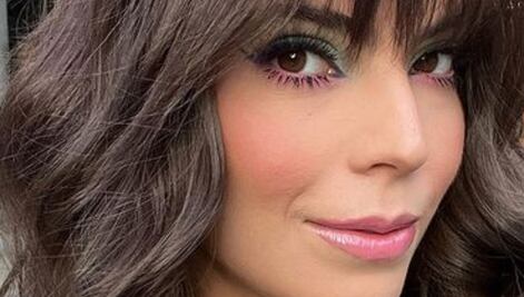 Esmeralda Ugalde se llevó todas las miradas con colorido top