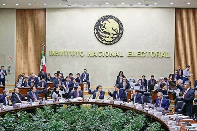 Aprueba INE movilidad de 219 funcionarios