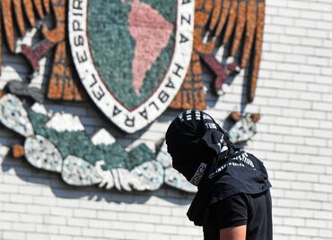 Liberan instalaciones de Prepa 7; UNAM acusa saqueos y vandalismo por "grupo delincuencial"