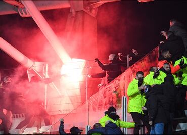 Partido de la Copa de Francia, suspendido tras invasión de cancha y caos en la tribuna
