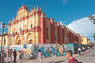 Catedral de San Cristóbal, dos años sitiada