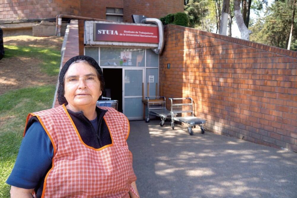 Doña Mode, en las instalaciones donde ahora dirige una microempresa que se dedica a la venta de alimentos para los empleados sindicalizados de la Universidad Iberoamericana (IVONNE SÁNCHEZ. EL UNIVERSAL)