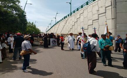 Indígenas y católicos marchan en Chiapas en apoyo a CNTE