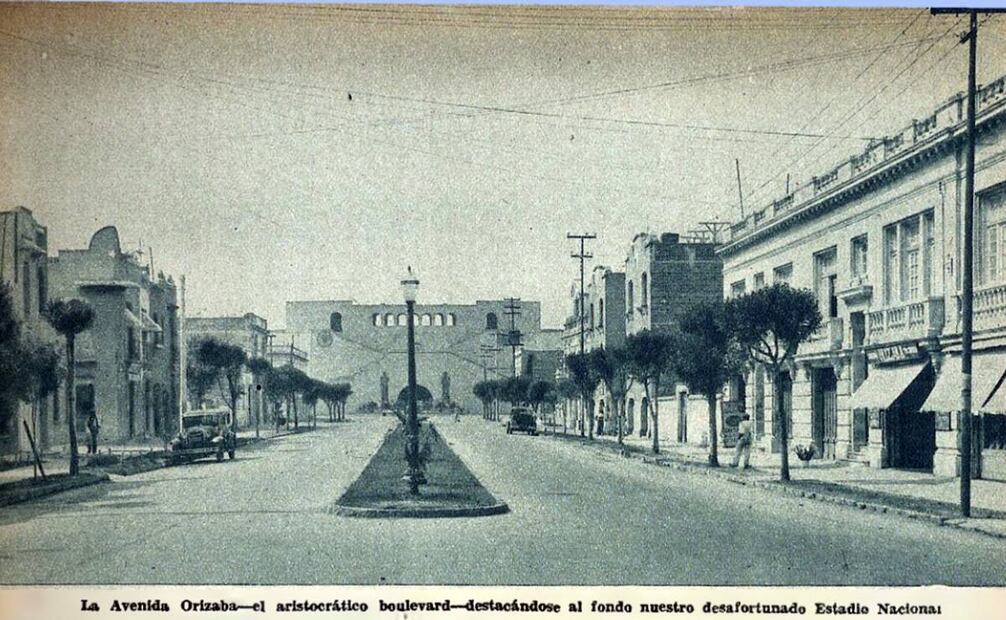 En los años 20, el gobierno se enorgullecía de las obras de alumbrado público en el bulevar de Orizaba, que además lucía impecable. Cuando la élite perdió interés en la zona, también el gobierno abandonó sus deberes. Hemeroteca EL UNIVERSAL.