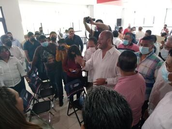 Revocan diputación a político que se asumió como gay para ocupar curul en Morelos