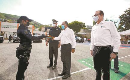 Gobierno de Guerrero entrega 32 patrullas a SSP para reforzar seguridad