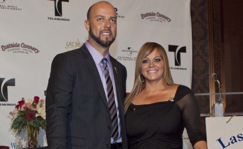 El triángulo amoroso entre Jenni y Chiquis Rivera que las distanció