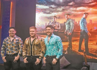 Los Rojos dejan fuera los corridos