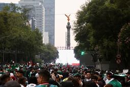 ¿Qué pasó en Reforma? Festejos por el triunfo de México termina en tragedia; reportan 3 muertos en CDMX