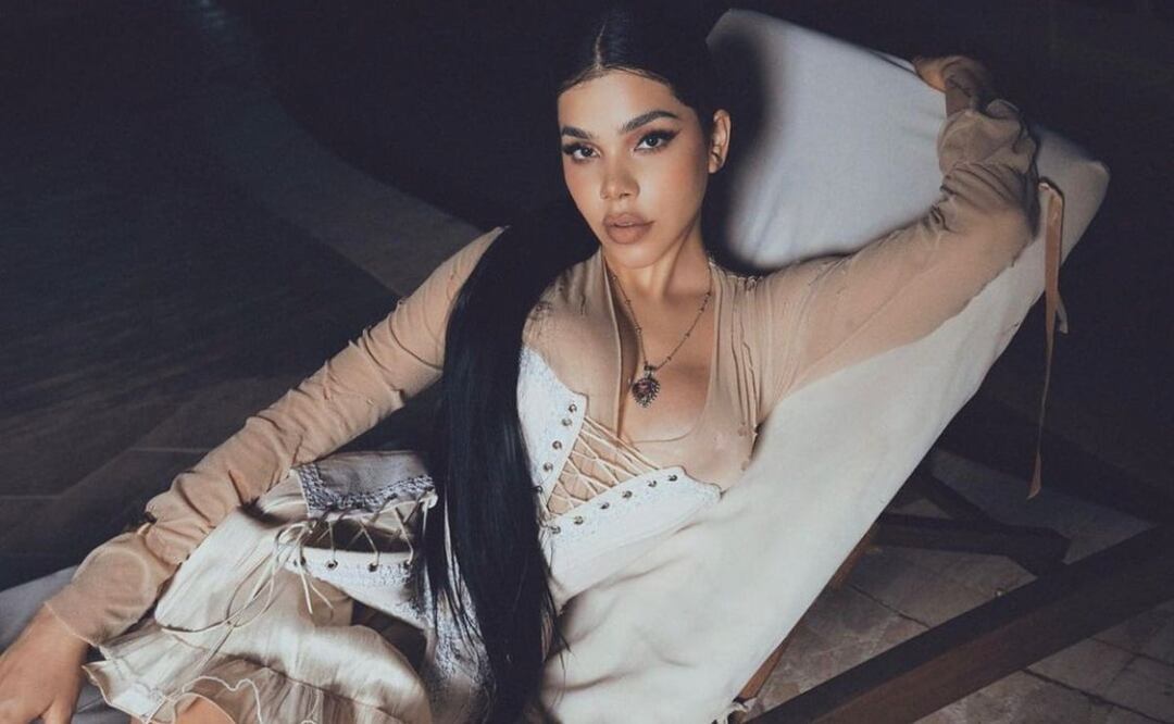 Kenia Os compartió tips de maquillaje en la revista Vogue / Foto: Instagram @keniaos