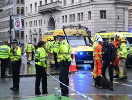 SRE ofrece ayuda a mexicanos tras atropellamiento masivo en Liverpool; no se registran connacionales afectados