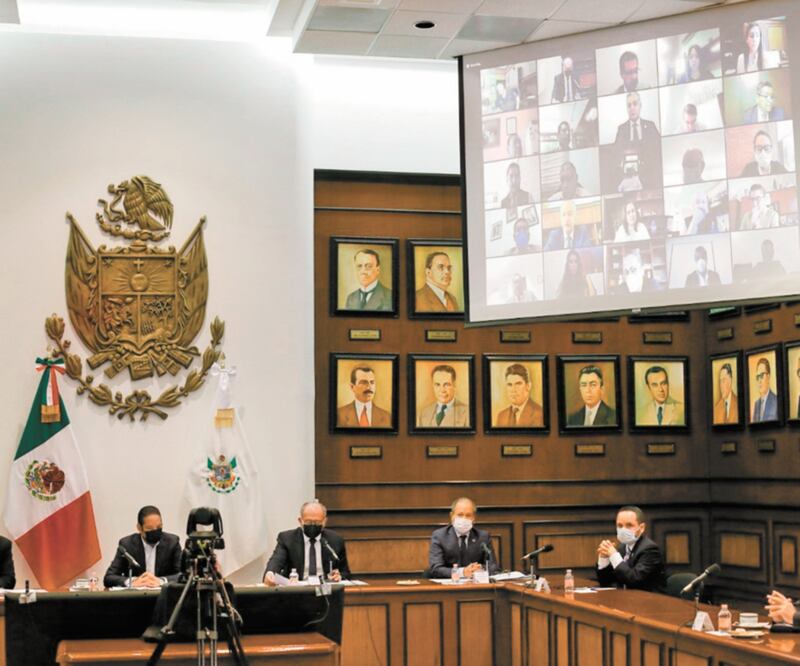 El gobernador Francisco Domínguez Servién, durante la novena sesión del Consejo Estatal de Seguridad. ESPECIAL