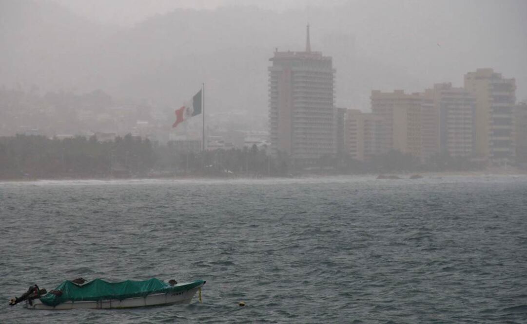 El SMN recomendó a la población estar atenta a los comunicados de las autoridades del Sistema Nacional de Protección Civil (Foto: EFE/Archivo)