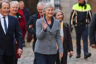 Candidata de izquierda Connolly gana presidenciales en Irlanda; es crítica de EU y la Unión Europea