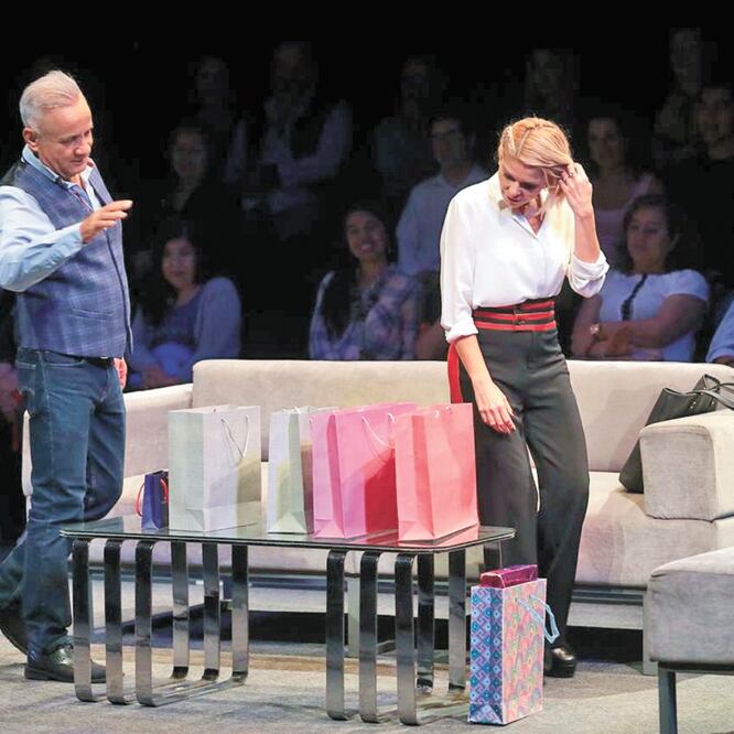 Álvaro Guerrero e Itatí Cantoral protagonizan la puesta en escena. JUAN BOITES. EL UNIVERSAL