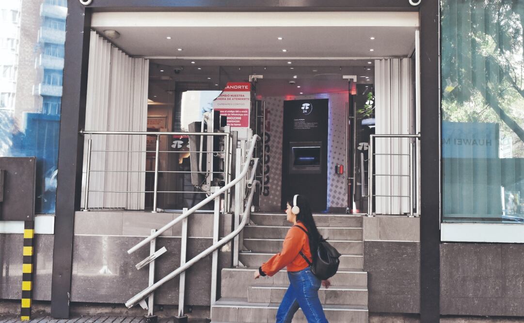 Bancos de México cerrarán el próximo 18 de noviembre por día festivo. Foto: de ARCHIVO EL UNIVERSAL