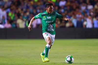 Ángel Mena además de goleador es predicador