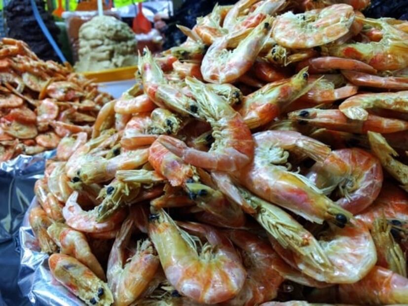 Prepara este rico caldito de camarón, es perfecto para combatir el frío