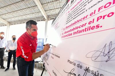 Alejandro Moreno firma Propuesta de Gestión a Diputados “Legislar para Gobernar”