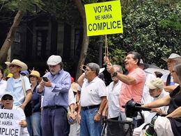 "Nos están quitando la libertad"; integrantes de la Coordinadora Nacional se manifiestan en Cuernavaca, Morelos contra elección judicial