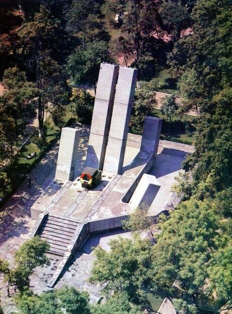 A 98 años de la inauguración del Parque España