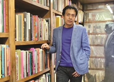 Marx Arriaga envía mensaje motivacional a maestros y diseñadores que rediseñan libros de la SEP gratis