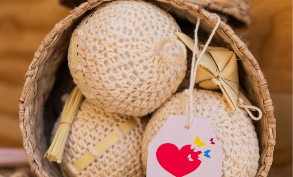 Los puestos del Mercado de la Navidad ofrecen adornos, regalos y antojitos de temporada. Foto: Palacio de Hierro