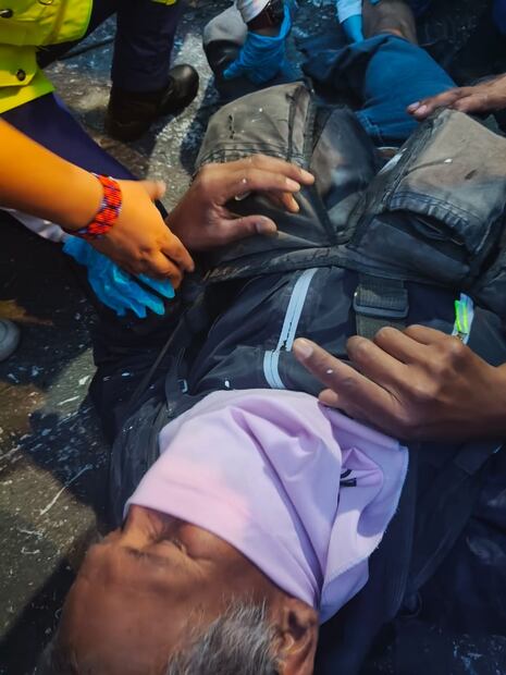 Reportero gráfico de La Prensa, David de Olarte agredido durante la manifestación del 2 de octubre en la CDMX (2/10/2025). Foto: Especial