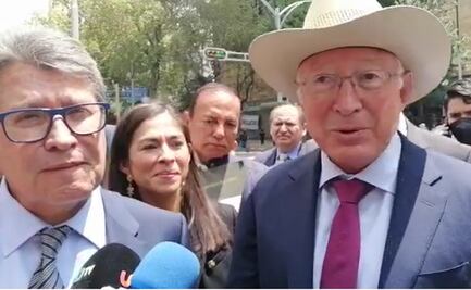 Sismo sorprende a embajador de EU, Ken Salazar, en el Senado; "nunca había sentido un sismo", confiesa