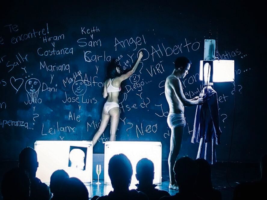 De cómo Romeo extinguió a Julieta. Foto: Cesar Sevilla