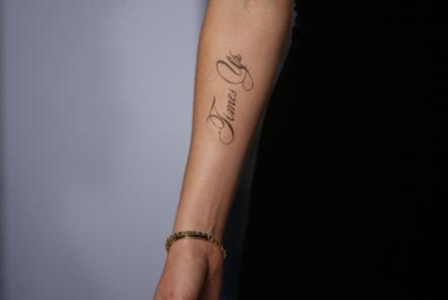 Todo lo que debes saber del tatuaje feminista de Emma Watson