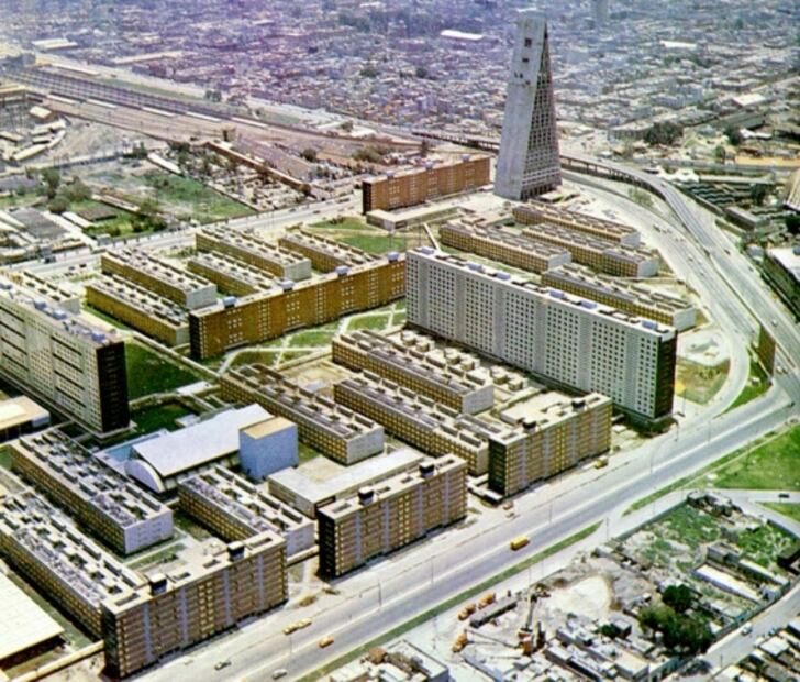 Así surgió la singular torre de Tlatelolco y sus 47 campanas
