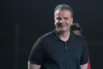 Hacen oficial la salida de Dennis te Kloese