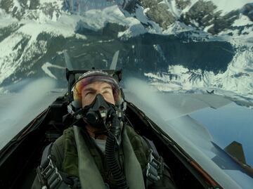 Muere instructor de vuelo de Tom Cruise en "Top Gun: Maverick" durante espectáculo de acrobacias