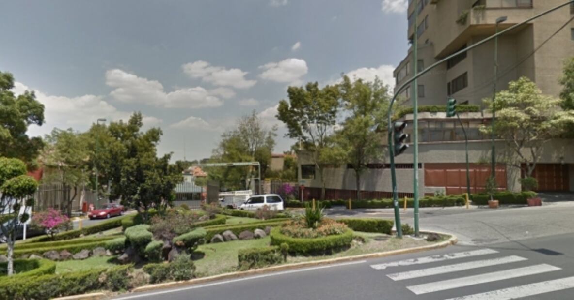 García Luna pasó de dos casas en México a mansiones en EU