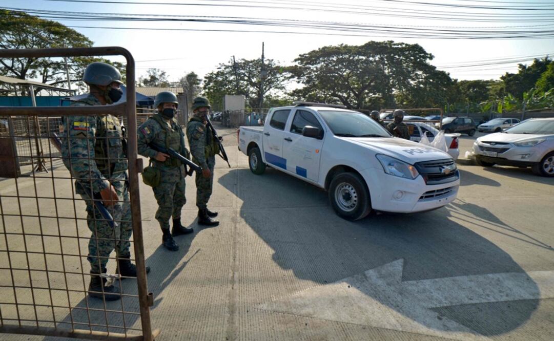 Se desplegaron a 3 mil 600 militares y policías en todo el sistema penitenciario.  Foto: AFP