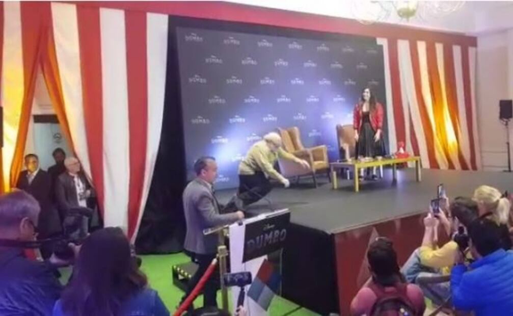 Danny DeVito toma con humor su caída en México
