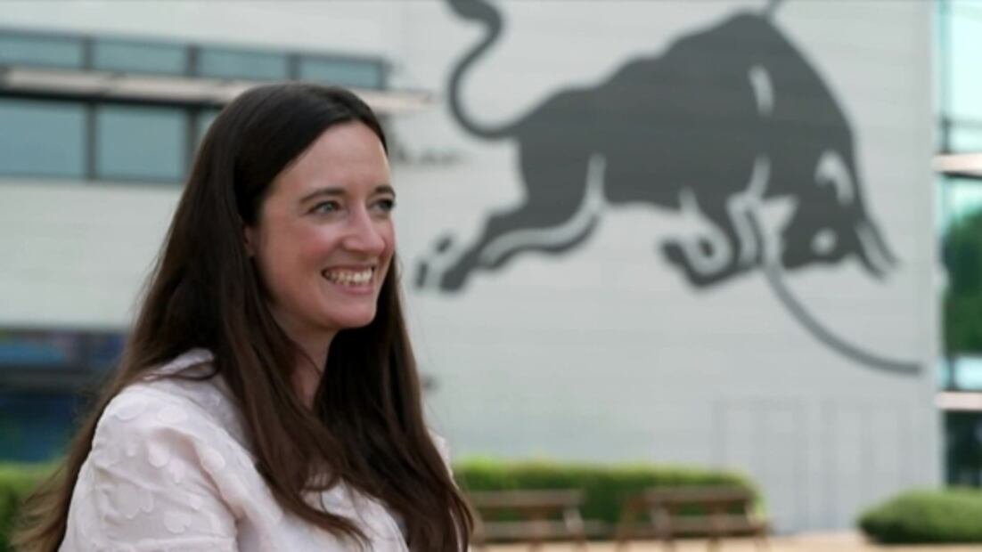 Hanna Schmitz, la mujer que le dio la victoria a Checo Pérez en Mónaco