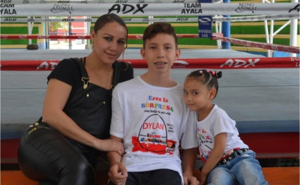 Zulina "Loba" Muñoz, la mamá que noquea la adversidad dentro y fuera del ring