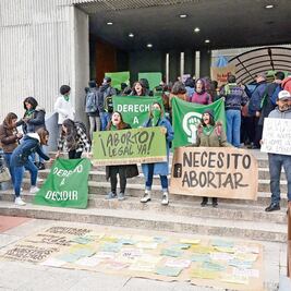 Investigan a más de 2 mil por el delito de aborto en el país 