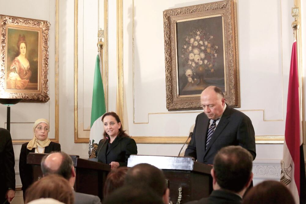 En un comunicado conjunto de la secretaria de Relaciones Exteriores, Claudia Ruiz, y el ministro de Asuntos Exteriores de Egipto, Sameh Shoukry, el gobierno del país árabe reafirmó su compromiso de ayuda a las autoridades mexicanas (NARIMAN EL-MOFTY. AP)