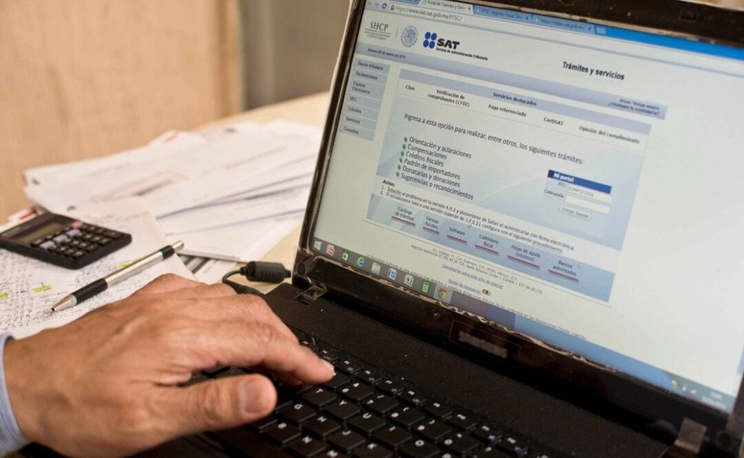 Las personas morales que están obligadas a cumplir con este documento son aquellas que, en el ejercicio inmediato anterior, acumularon ingresos iguales o superiores a mil 855 millones 919 mil 380 pesos para el ISR. Foto: Archivo