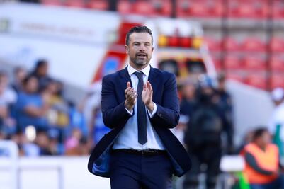 Futbolistas del Querétaro piden otra oportunidad para Puente