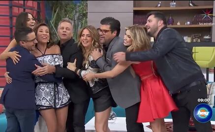 Andrea Legarreta apapacha a Ingrid Coronado en "Hoy"