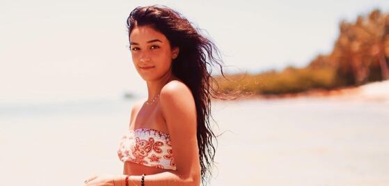 Hija de Biby Gaytán y Eduardo Capetillo recrea look icónico de su mamá