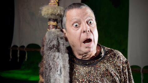 César Bono y la obra que lo ha llevado a subir al escenario cada semana, desde hace 24 años: "no voy a renunciar"