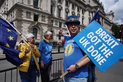 Cumple el Brexit 10 años, sin mucho que celebrar; aumentó la migración y la inversión se debilitó